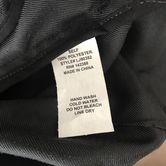 ESSUE Women’s Jacket Black belted Size Small NWT - Picture 11 of 12